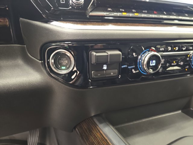 Used 2025 GMC Sierra 1500 Elevation w/ Elevation Premium Package AWD/4WD image 27