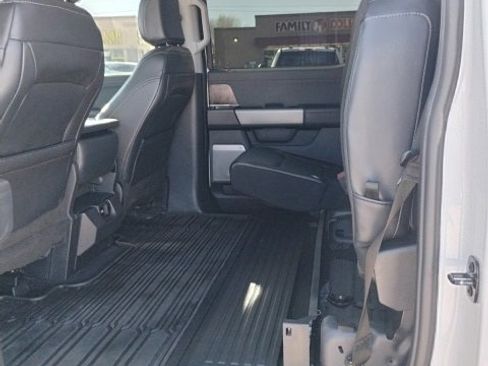 Used 2024 Ford F250 Lariat w/ Chrome Package image 15