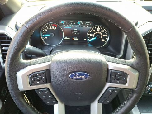 Used 2020 Ford F150 Lariat w/ Equipment Group 502A Luxury image 21