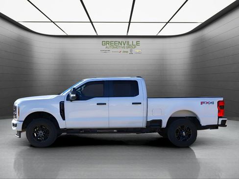 Used 2024 Ford F250 XL w/ STX Appearance Package image 4