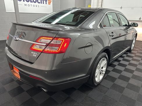 Used 2018 Ford Taurus SEL w/ Equipment Group 201A image 9