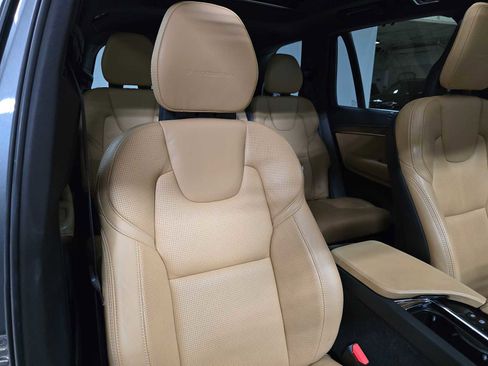 Used 2018 Volvo XC90 T6 Inscription w/ Convenience Package image 11