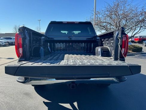 Used 2025 GMC Sierra 1500 SLT AWD/4WD image 6