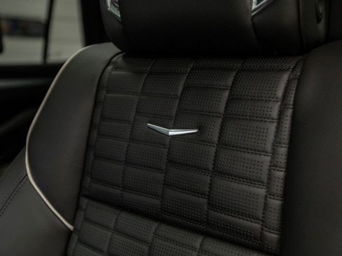 Used 2025 Cadillac Escalade V image 39