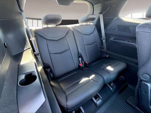 Used 2022 Cadillac XT6 Sport w/ Technology Package image 30