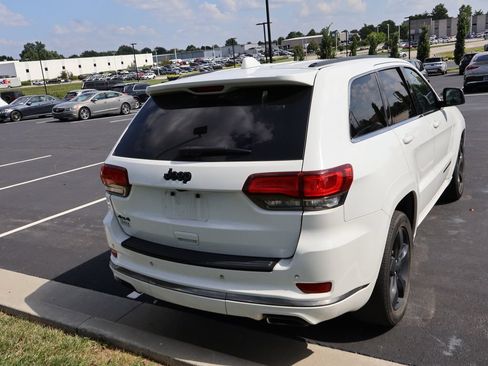 Used 2016 Jeep Grand Cherokee High Altitude AWD/4WD image 11