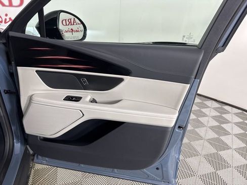 New 2026 Lincoln Nautilus Premier w/ Jet Appearance Package image 22