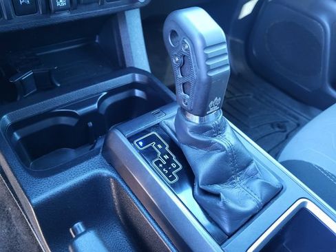 Used 2023 Toyota Tacoma TRD Off-Road w/ Advanced Technology Package AWD/4WD image 19