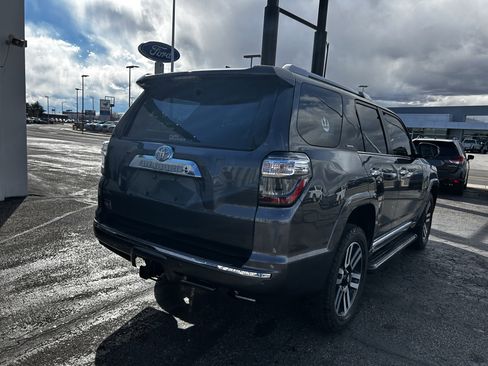 Used 2023 Toyota 4Runner Limited image 5