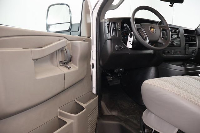New 2025 Chevrolet Express 2500 w/ Driver Convenience Package RWD image 19