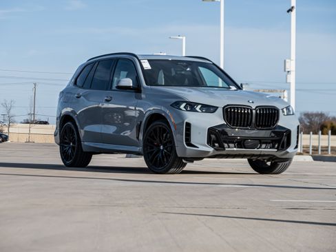 New 2026 BMW X5 xDrive40i image 2