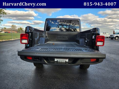 Used 2023 Jeep Gladiator Sport image 33