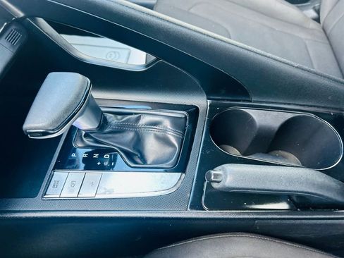 Used 2021 Hyundai Elantra SEL w/ Cargo Package image 36