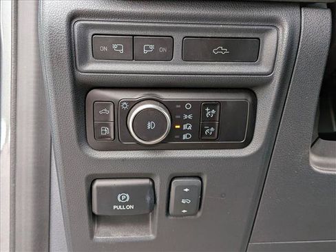 Used 2023 Ford F150 Lariat w/ Trailer Tow Package AWD/4WD image 17