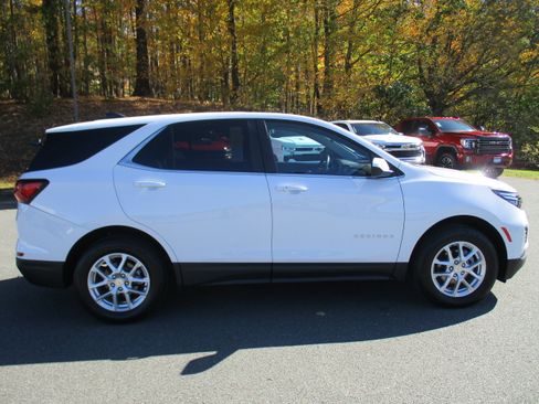 Certified 2022 Chevrolet Equinox LT image 4