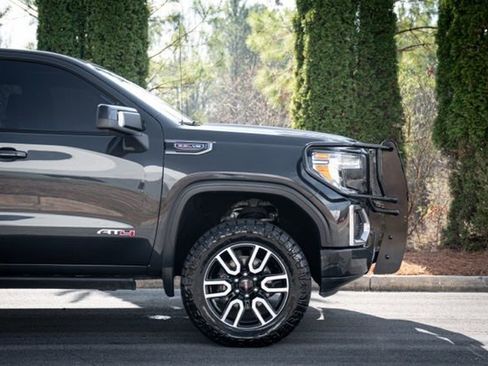 Used 2020 GMC Sierra 1500 AT4 w/ AT4 Premium Package image 16