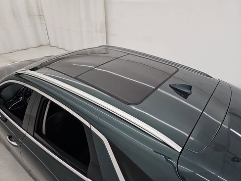 Used 2023 Genesis GV70 2.5T w/ Select Package image 48