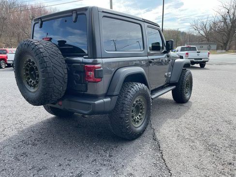 Used 2019 Jeep Wrangler Sport image 7