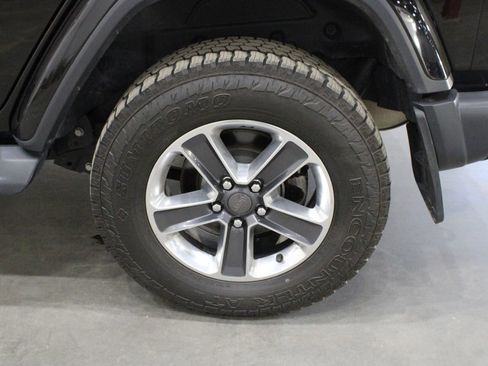 Used 2019 Jeep Wrangler Unlimited Sahara image 39