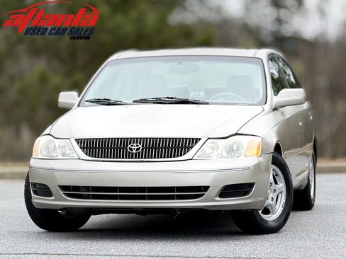 Used 2000 Toyota Avalon XL image 1