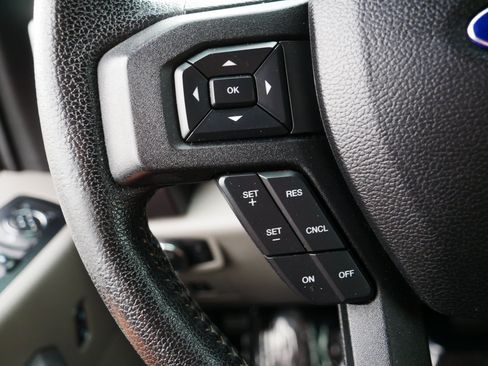 Used 2015 Ford F150 XLT w/ Equipment Group 301A Mid AWD/4WD image 24