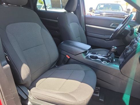 Used 2019 Ford Explorer XLT FWD image 22