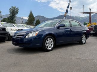Used 2006 Toyota Avalon XL FWD video 1