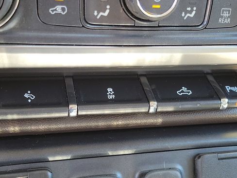 Used 2017 Chevrolet Silverado 1500 LTZ w/ Sport Package AWD/4WD image 29