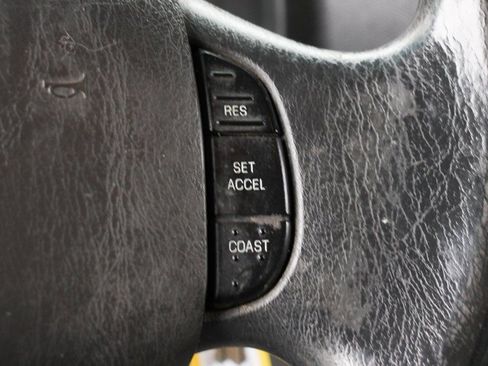 Used 2014 Ford E-350 and Econoline 350 Super Duty w/ Power Windows & Locks Group image 22