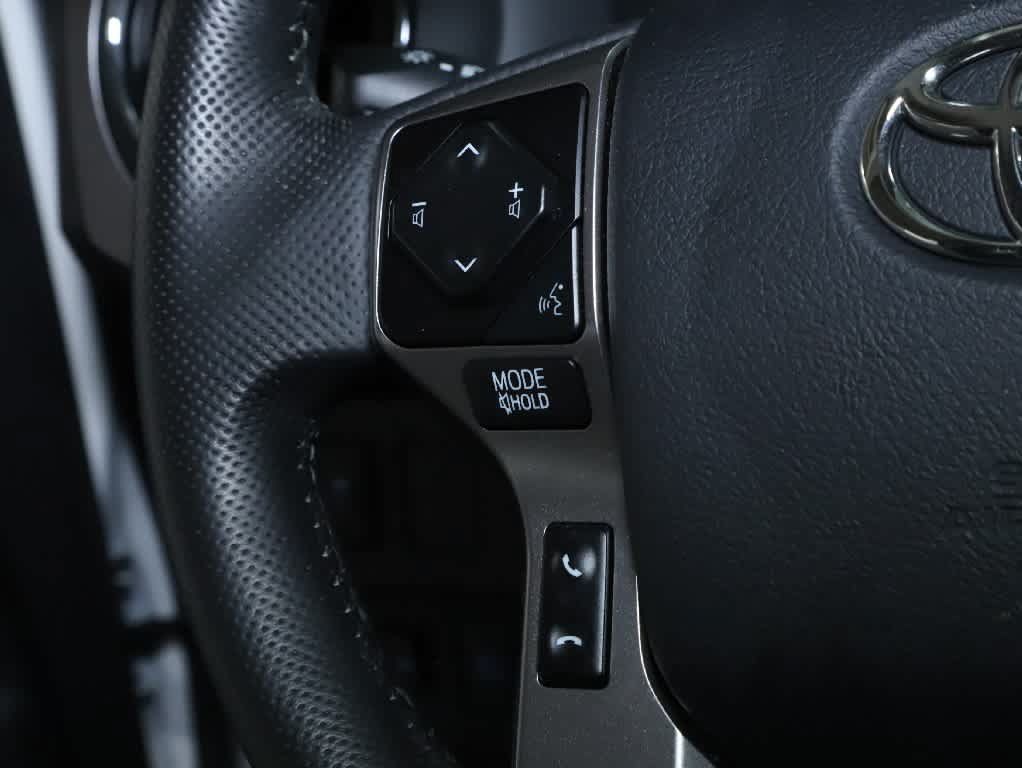 Certified 2023 Toyota Tacoma SR5 AWD/4WD image 22