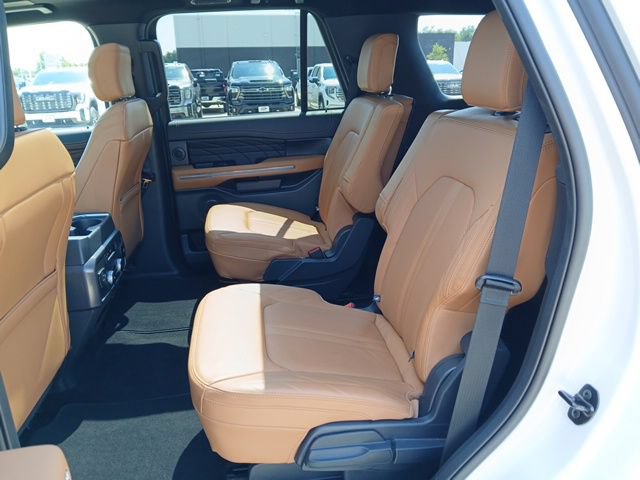 Used 2023 Ford Expedition Platinum AWD/4WD image 26