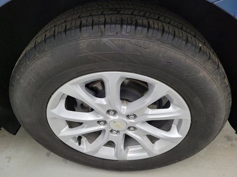 Used 2020 Chevrolet Equinox LT w/ Driver Convenience Package image 31