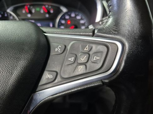 Used 2019 Chevrolet Equinox LT FWD image 11