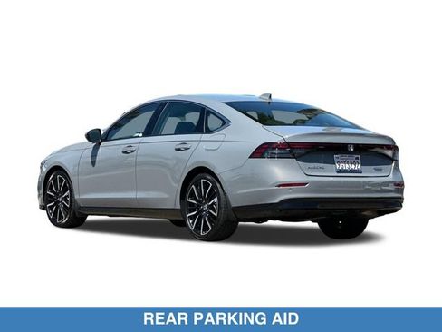 Used 2023 Honda Accord Touring image 9