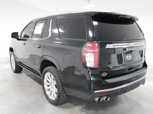 Used 2021 Chevrolet Tahoe Premier w/ Premium Package AWD/4WD image 7