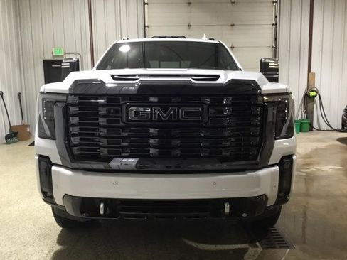 New 2024 GMC Sierra 2500 Denali Ultimate image 6