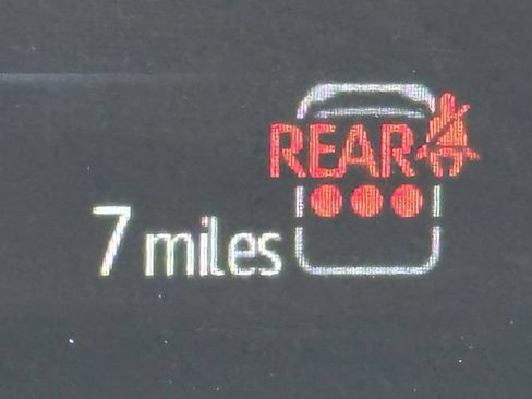 Used 2026 Toyota Sienna LE FWD image 38