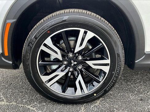 New 2025 Mitsubishi Eclipse Cross SE image 12