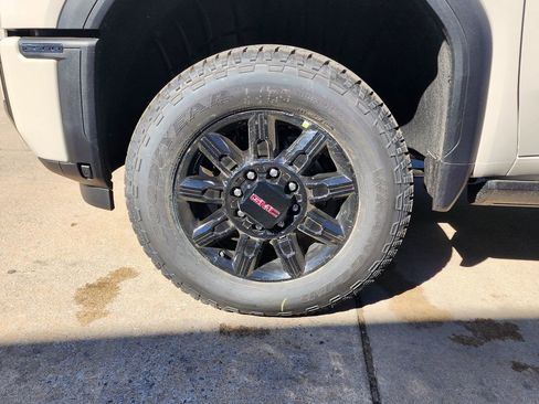 New 2026 GMC Sierra 2500 AT4 w/ AT4 Premium Plus Package image 56