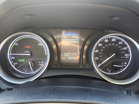 Used 2024 Toyota Camry LE image 19