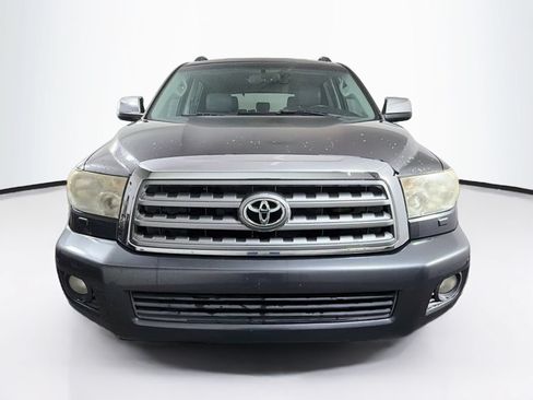 Used 2011 Toyota Sequoia Limited AWD/4WD image 2