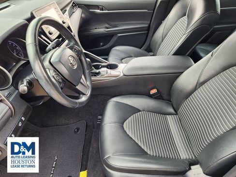 Used 2023 Toyota Camry SE image 20