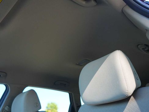 Used 2017 Kia Sorento LX image 26