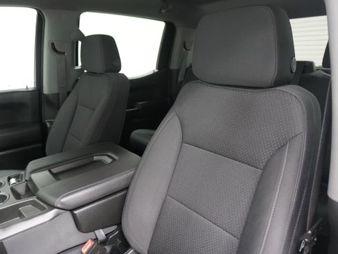 Used 2021 Chevrolet Silverado 1500 Custom Trail Boss w/ Safety Confidence Package AWD/4WD image 12