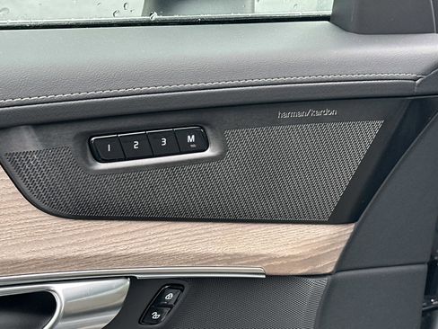 New 2026 Volvo XC90 T8 Plus w/ Protection Package Premier image 12