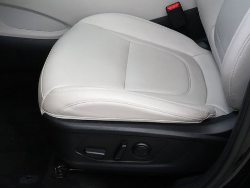 Used 2025 Hyundai Tucson SEL FWD image 15