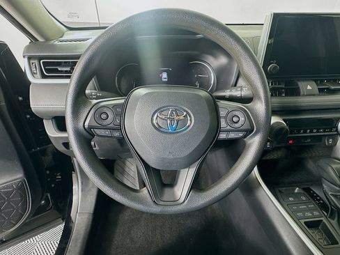 Used 2024 Toyota RAV4 LE AWD/4WD image 11