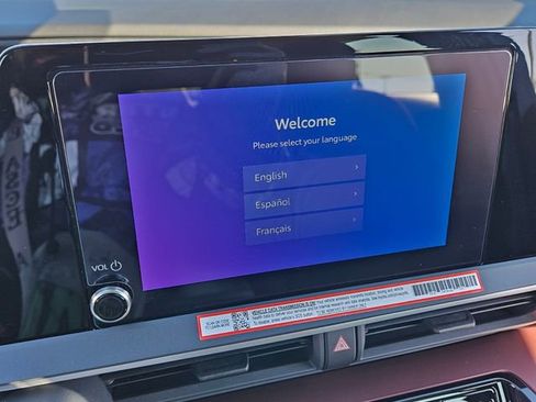 Used 2025 Toyota Prius Plug-In Hybrid image 20