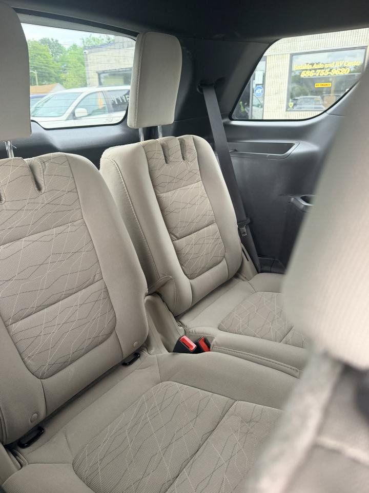 Used 2015 Ford Explorer FWD image 15