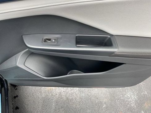 New 2024 Volkswagen Taos SE image 54